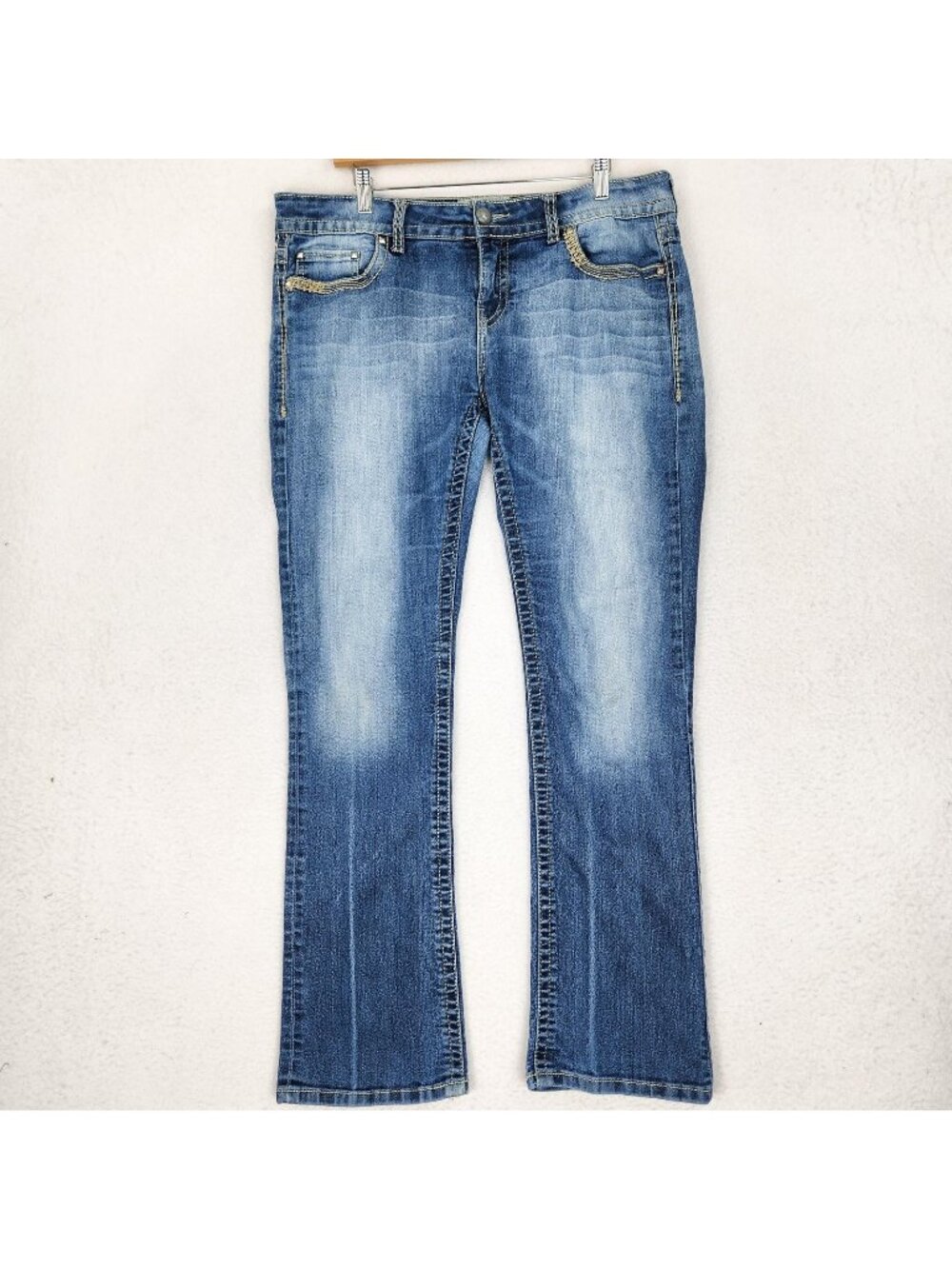Daytrip Jeans Womens 33 Long Blue Virgo Bootcut Mid Rise Medium Wash Stretch